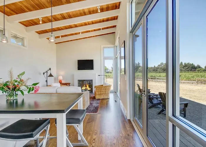 Sonoma-Napa Wine Country Retreat Surrounded By Vineyards, Views, & Privacy