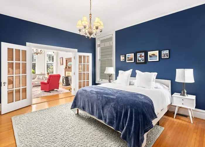 Gorgeous Victorian Flat